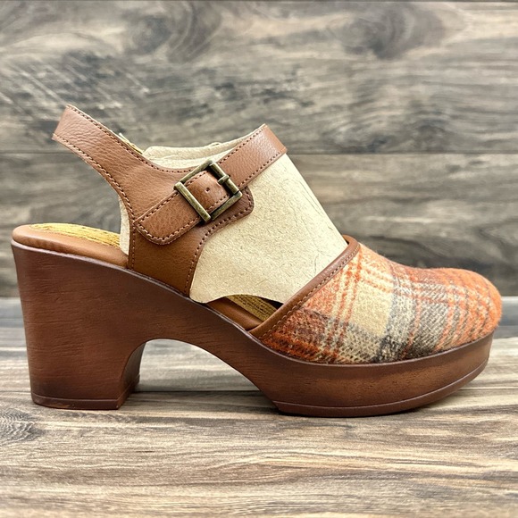 NIB BOC Born Natasha II 9M Closed Toe Ankle Strap Mary Jane Clogs Orange Plaid - Picture 5 of 11